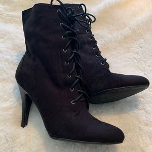 Worthington heel boots